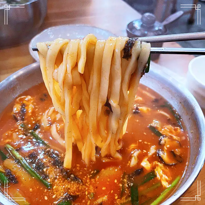 6시내고향 강릉 주문진 감자 옹심이 직접 갈아 만든 감자 100% 옹심이 얼큰한 장옹심이 장옹심이칼국수 장칼국수 맛집 오늘 방송 추천 