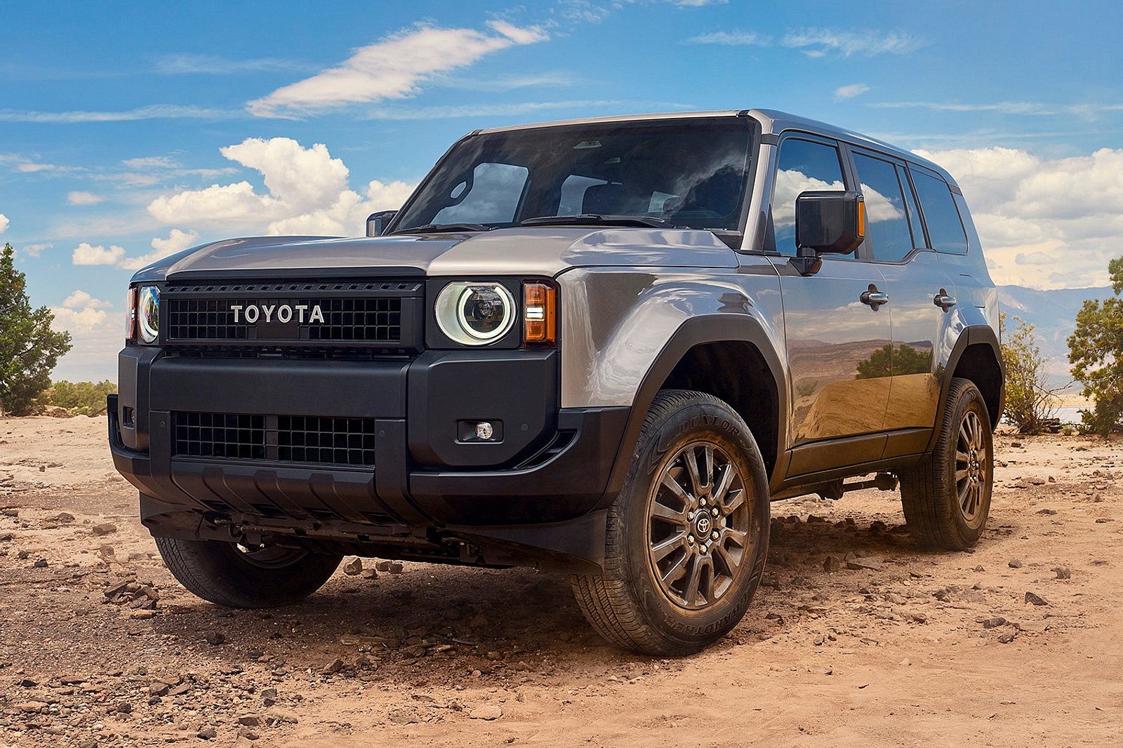 토요타가 정통 오프로더 SUV 신형 '랜드크루저'를 공개했다.