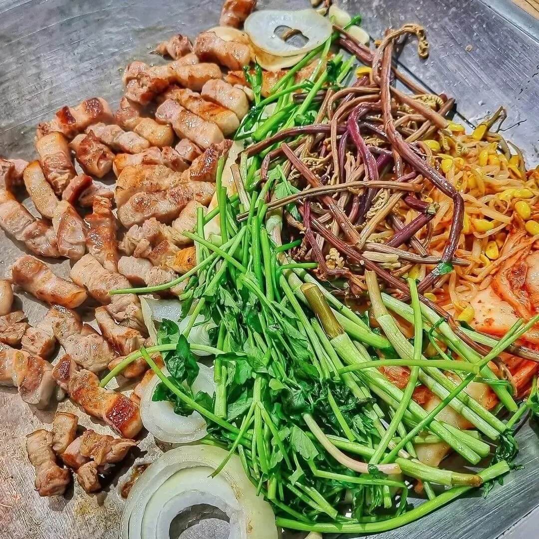 생방송투데이 3810회 맛있는 퇴근 오늘은 철판 모둠 구이 편 부산 강서구 명지 그날이후불타는삼겹살 본점