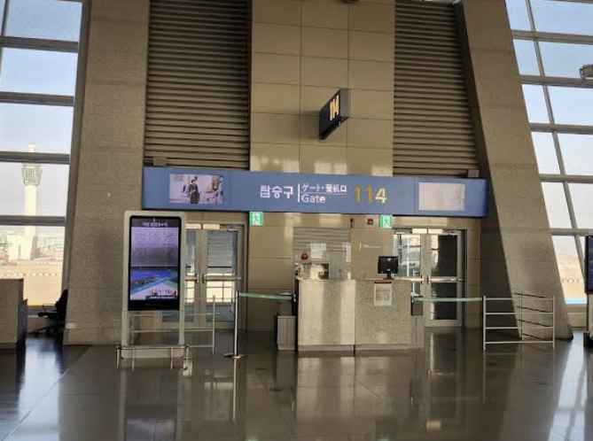 해외여행-탑승구-게이트