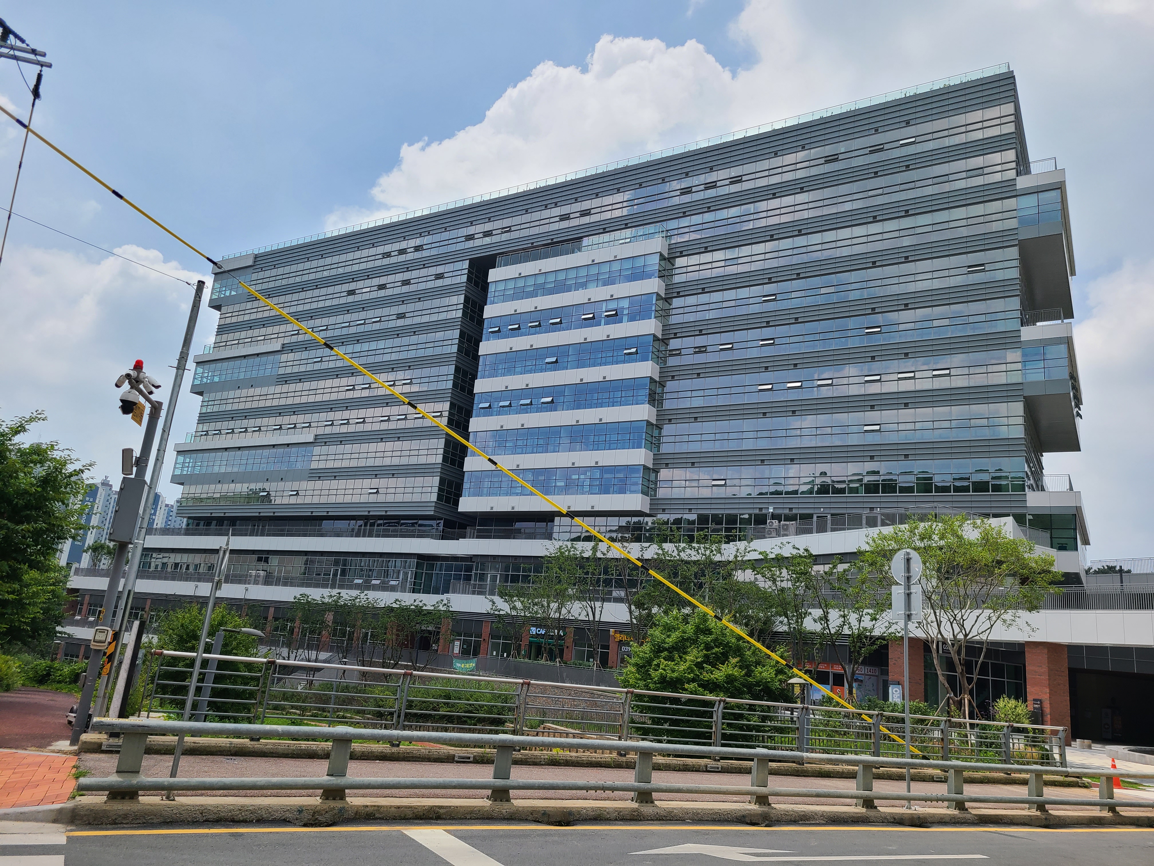 시그니처 광교 1차 외관 및 주변환경3