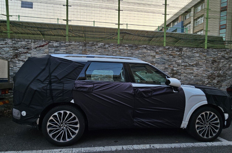 현대차 '팰리세이드 풀체인지' 테스트카 (출처 : 오토스파이넷)