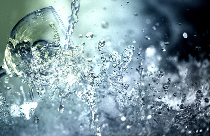 물만 마시기엔 부족하다?” – 러닝 시 전해질 음료의 필요성