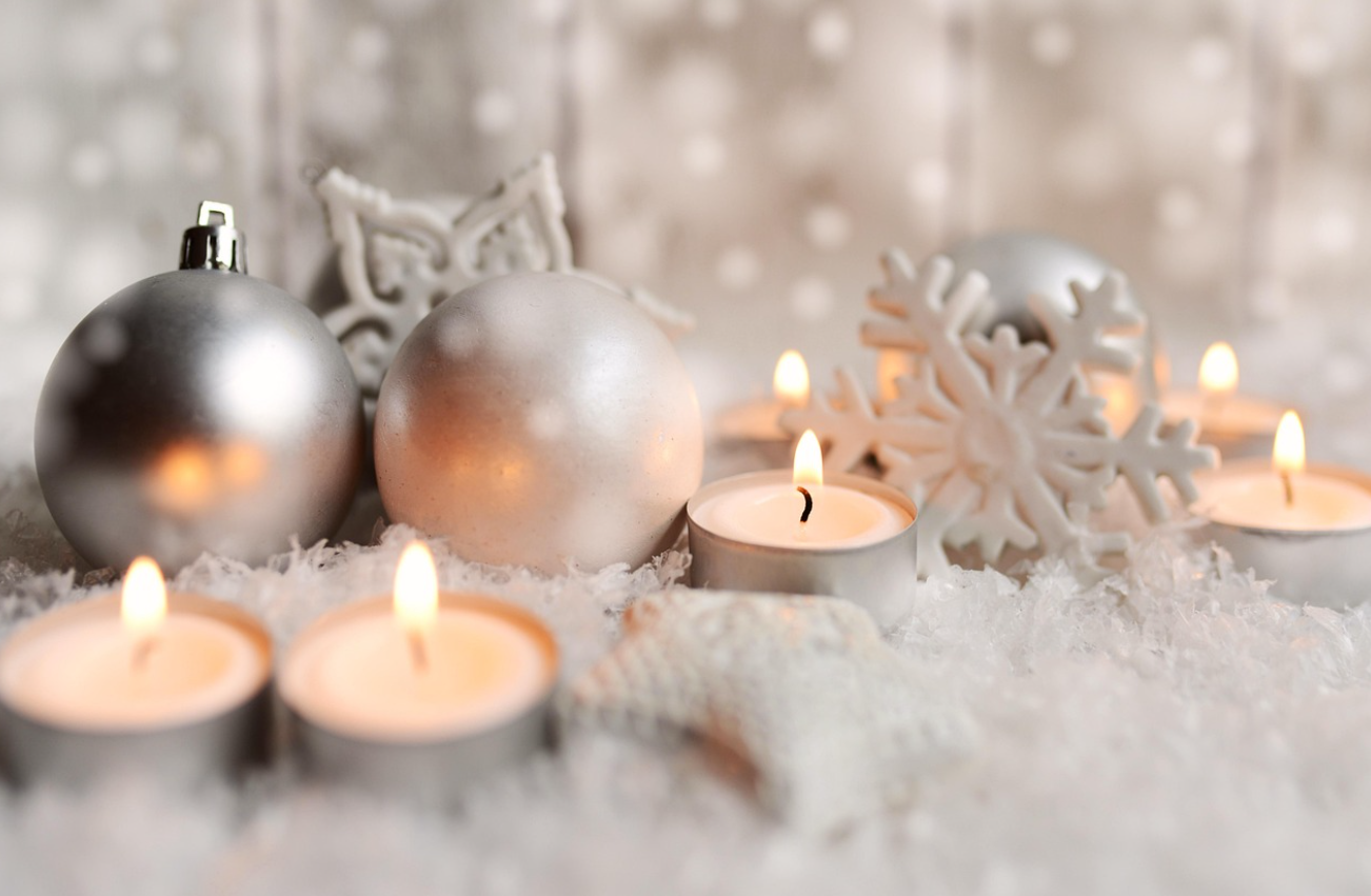 방 안 조명을 낮추는 것만으로 느끼는 심리적 편안함에 대한 사진