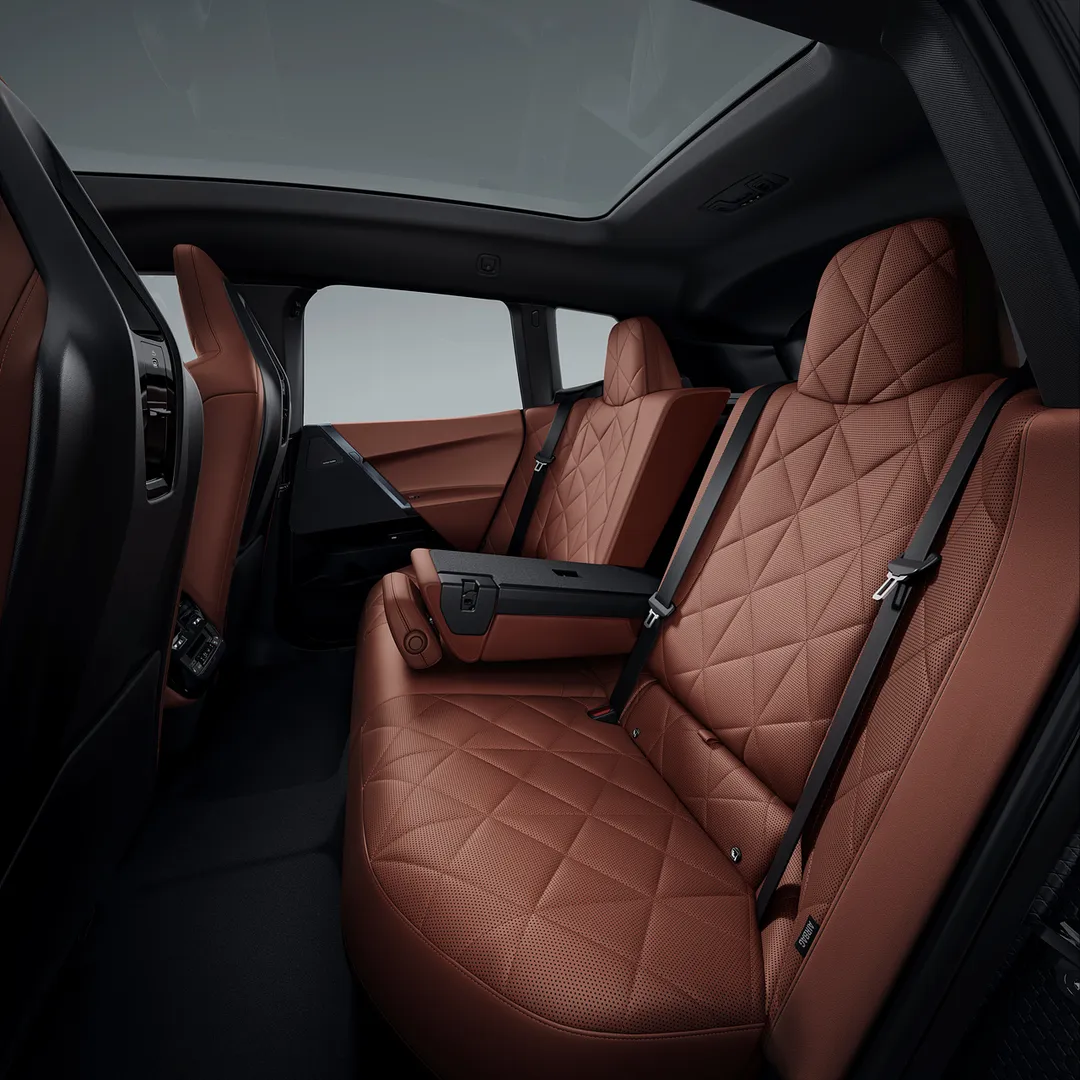 BMW iX 자동차 이미지