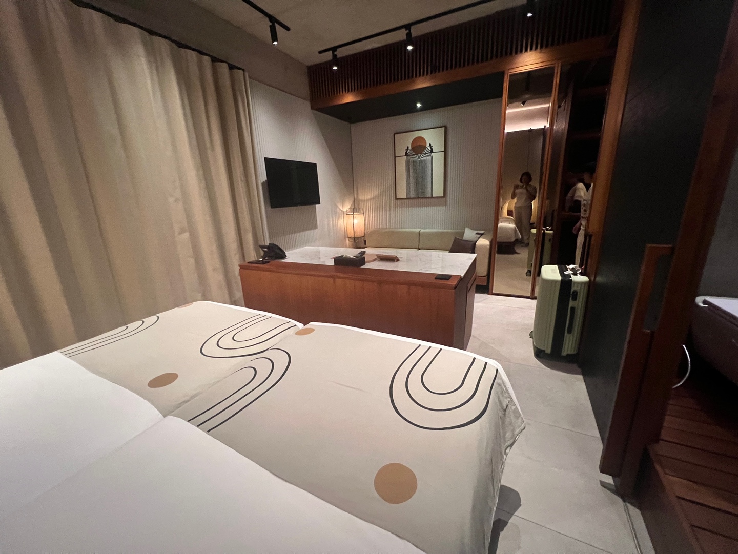 더코무짱구객실