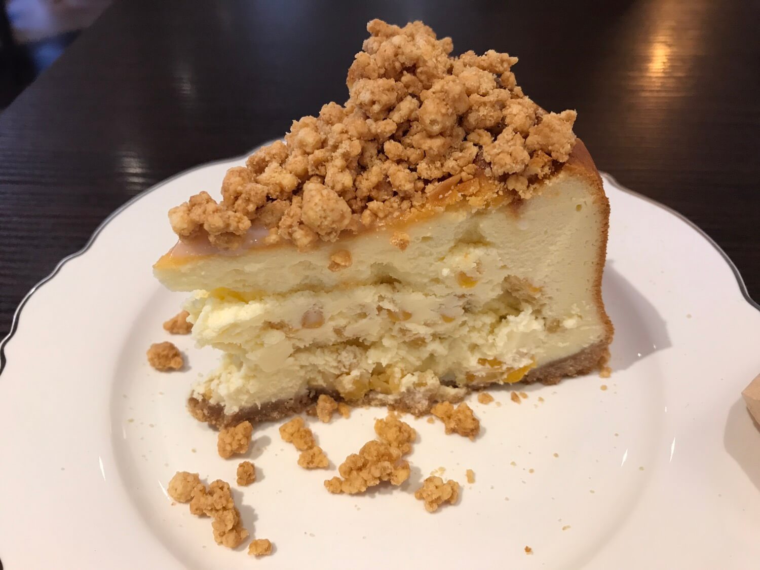 키에리 옥수수 크럼블 치즈케이크