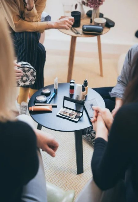 지속력 좋은 파운데이션 추천 TOP 5｜하루종일 무너지지 않는 꿀조합