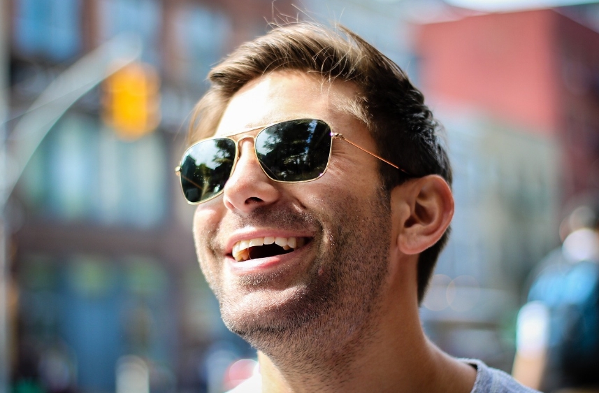 겨울철 갑작스러운 피로와 우울감&amp;#44; 남성 갱년기 신호일 수 있다?