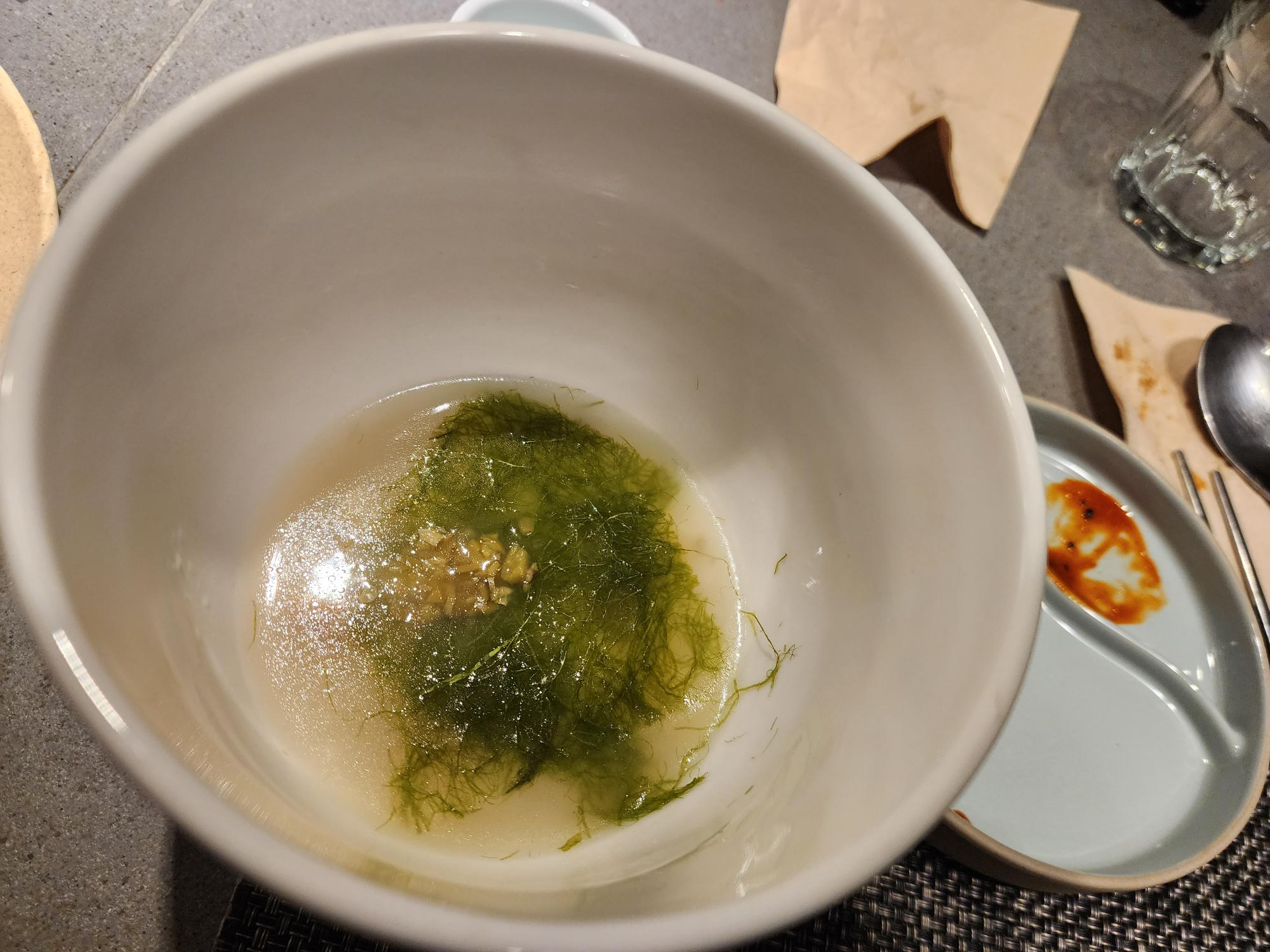 감태를 넣은 누룽지탕