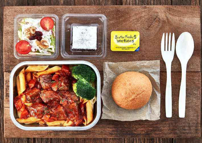 비프 굴라쉬 파스타 기내식 세트