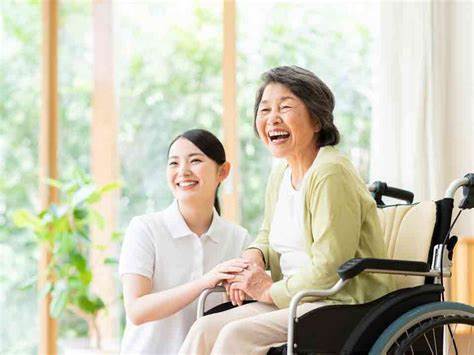 요양보호사 자격증 취득방법 (+국비지원)