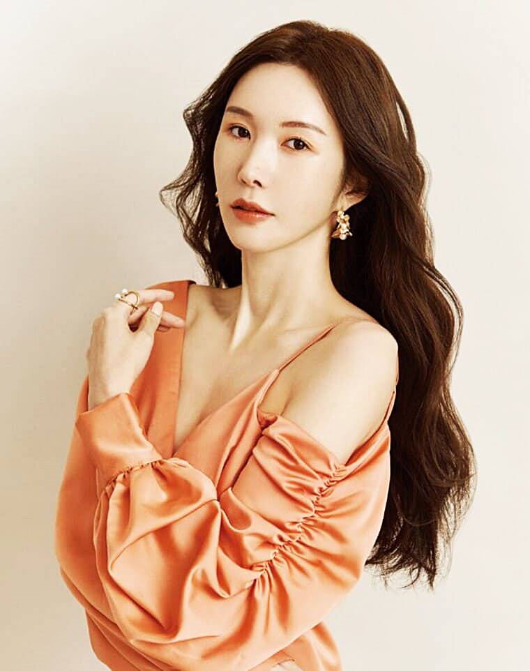 배우-신주아