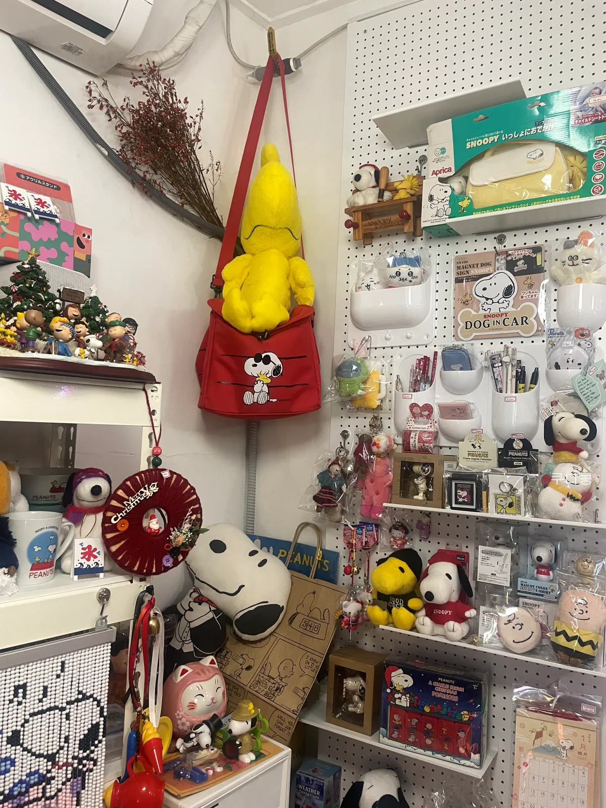 신당-가볼만한곳-추천-구경하기-좋은-소품샵-스누피-굿즈