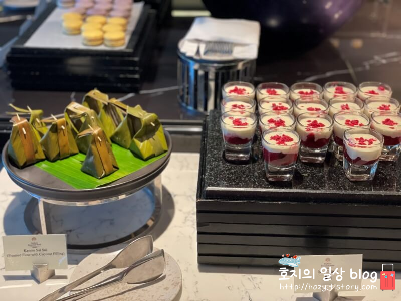 방콕 신돈캠핀스키 이그제큐티브 라운지 애프터눈티 뷔페