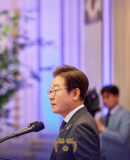 대통령 시계 배경화면