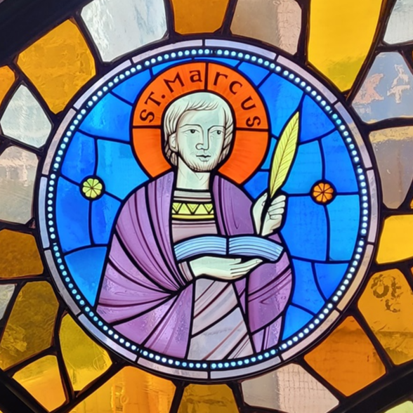 수원 상촌성당 안에 있는 마르코 성인 스테인드글라스입니다.