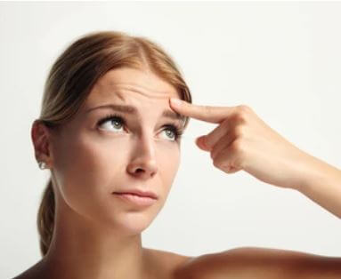 이마 주름의 원인