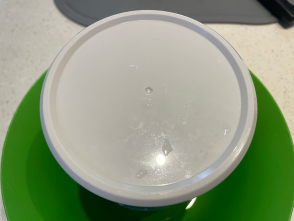 짤순이가 오이지 열심히 짜는 중