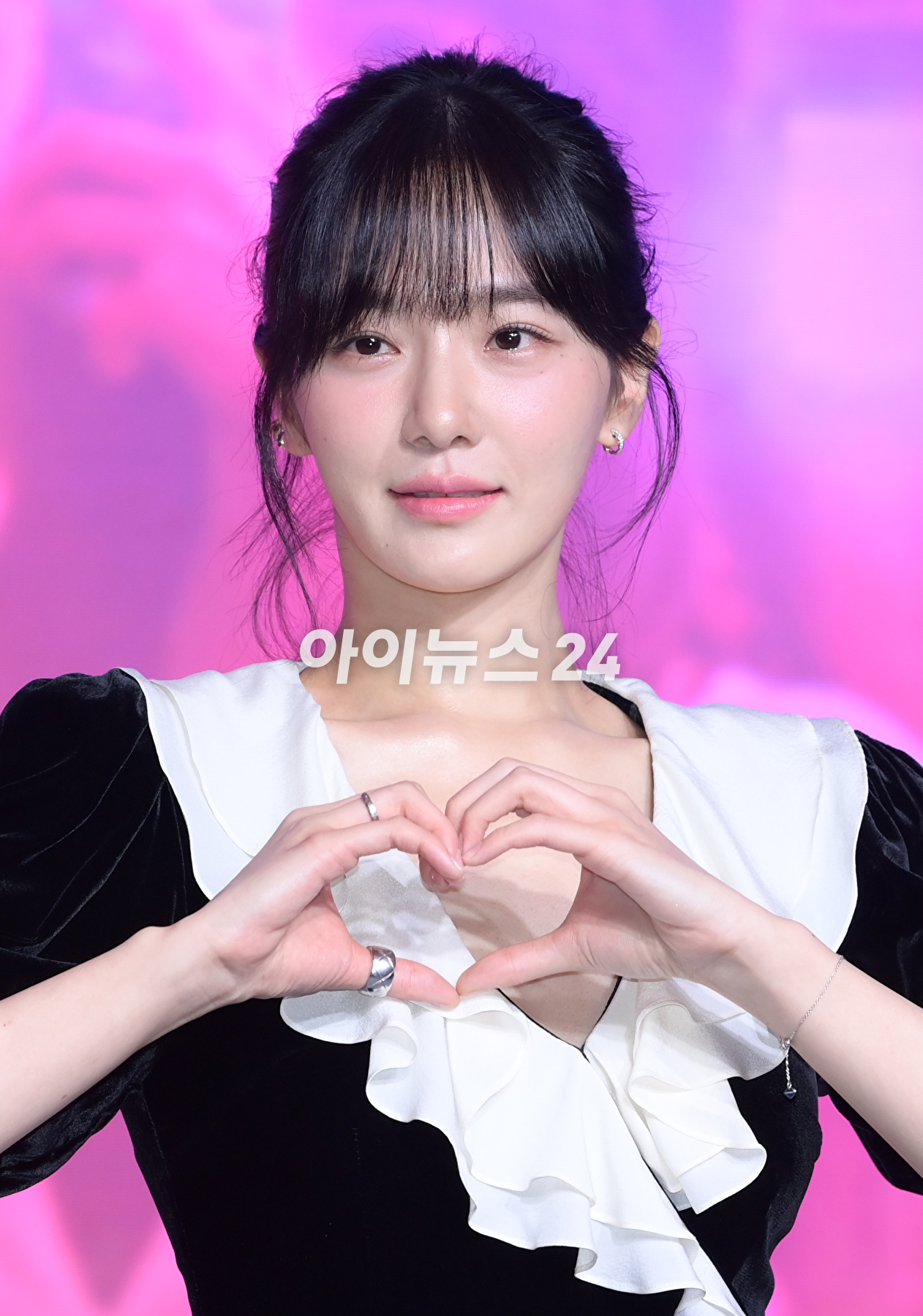 배우 박규영이 26일 오전 서울 마포구 마포동 호텔 나루 서울 엠갤러리에서 열린 넷플릭스(Netflix) 새 시리즈 '셀러브리티' 제작발표회에 참석하고 있다. [사진=정소희 기자]