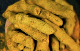 강황가루 하루 섭취량 및 먹는 방법