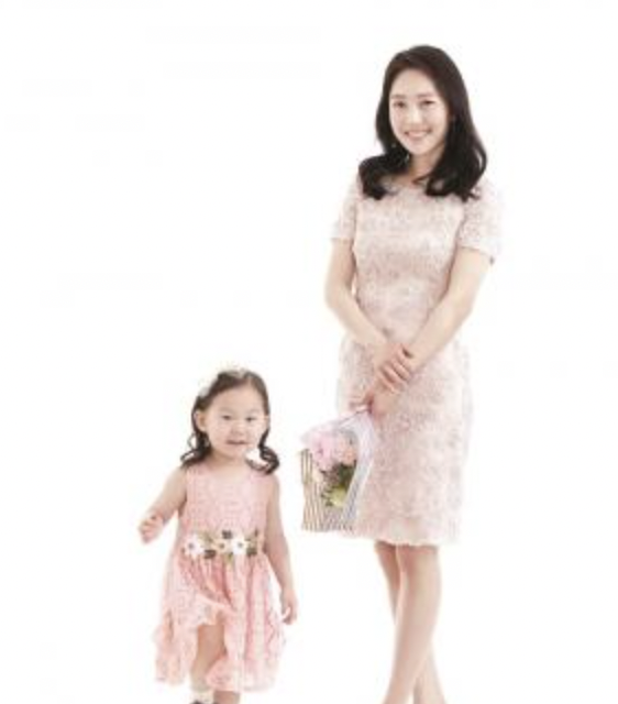 엄지인-아나운서-딸