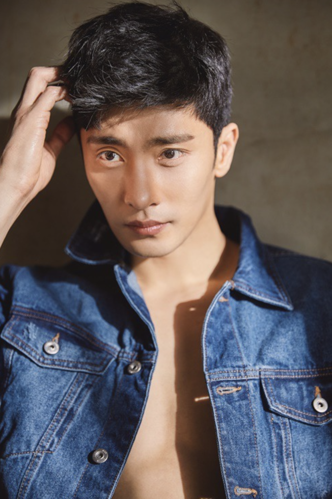 성훈 몸
