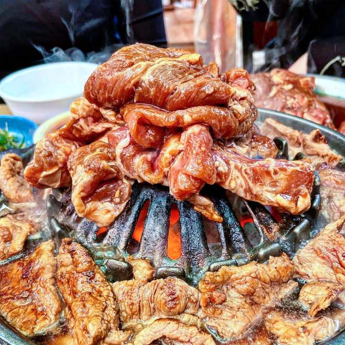 토요일은 밥이좋아 천안 돼지갈비 맛집 30년 노포 돼지갈빗집 물냉면 된장찌개 육즙 졸여주는 불판 한해 게스트 토밥 좋아 추천 방송정보