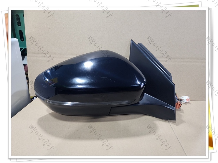 푸조 5008 중고 사이드미러 정면부