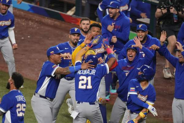 디펜딩 챔피언 미국의 WBC 결승 진출 및 도미니카공화국전 승리 후 우승을 노리는 메이저리그 스타진