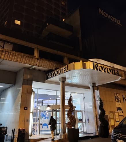 노보텔 파리 상트르 투르 에펠 입구 사진