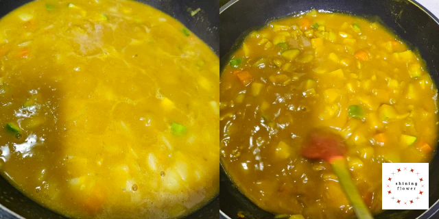 왼쪽은 볶아둔 재료에 카레푼 물 넣은 것-오른쪽은 왼쪽을 끓여서 저어가며 졸이는 것