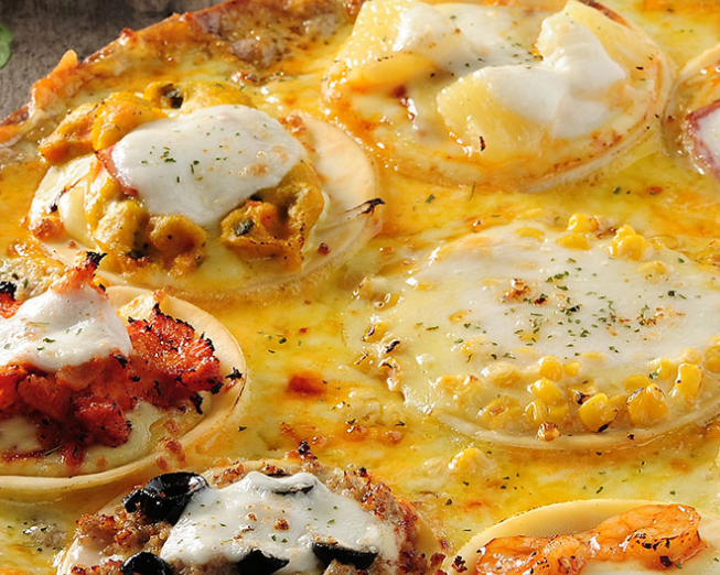 9가지맛이 들어간 피자