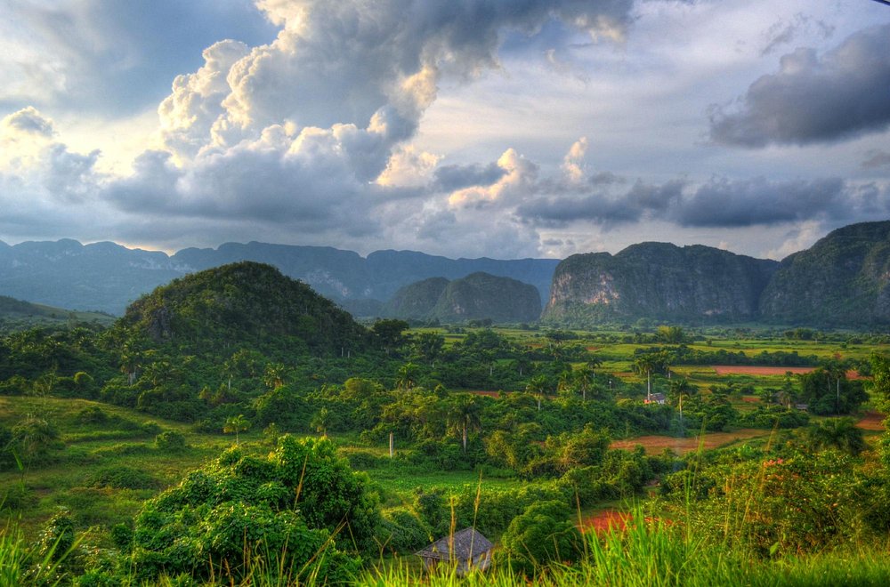 비냘레스 (Viñales)