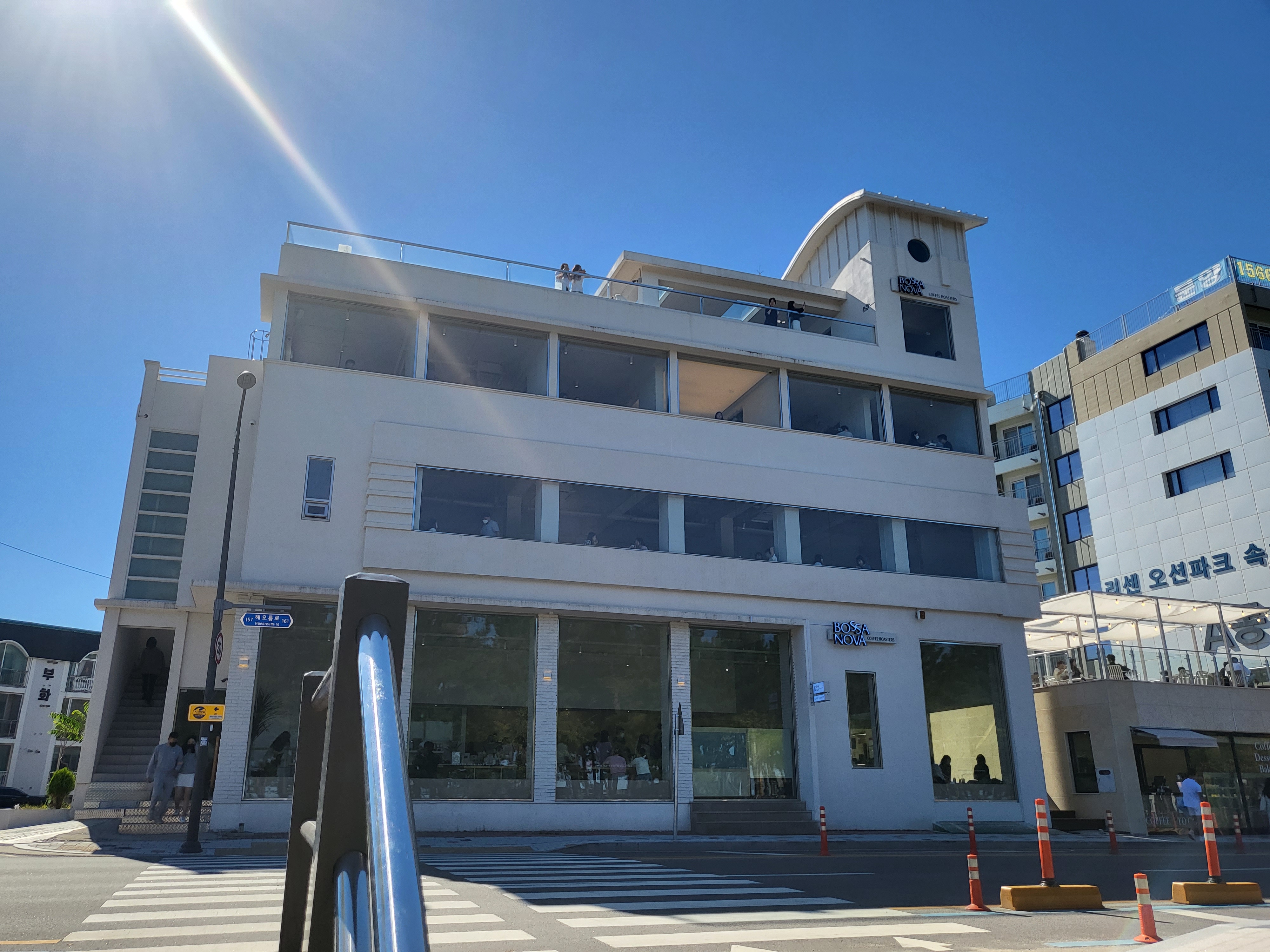 보사노바 - 외관