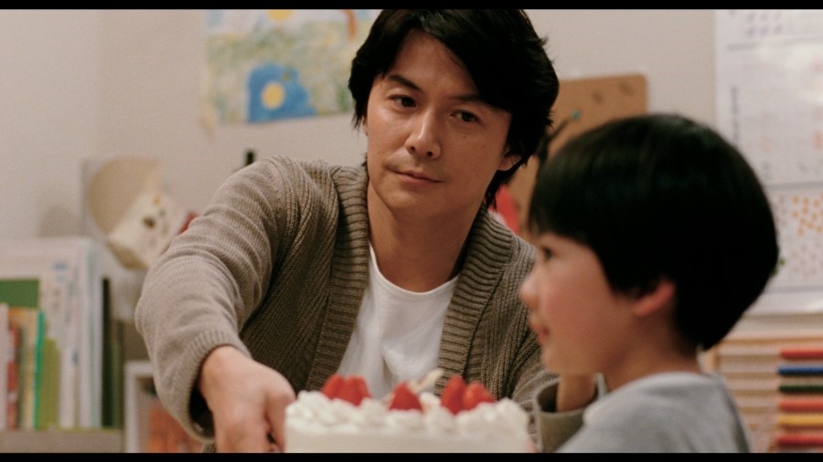 그렇게 아버지가 된다 영화 속 아빠와 아들이 함께 하는 장면