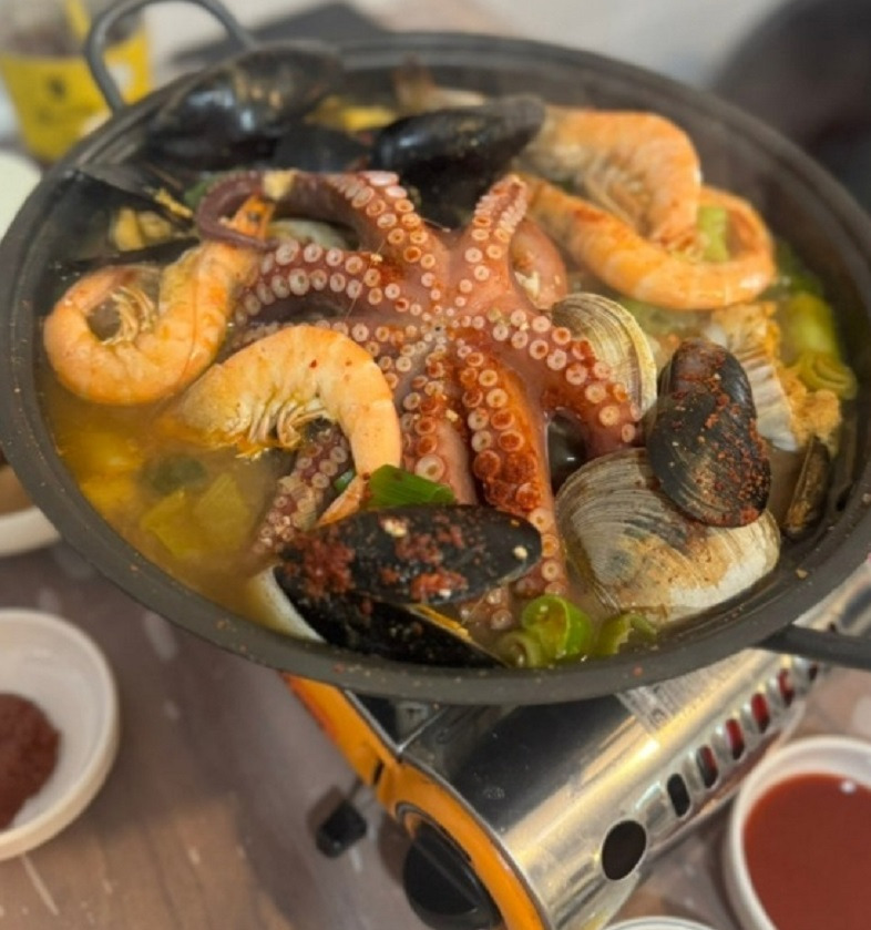 백반기행 사천 용궁포차촌 해뜨는 집