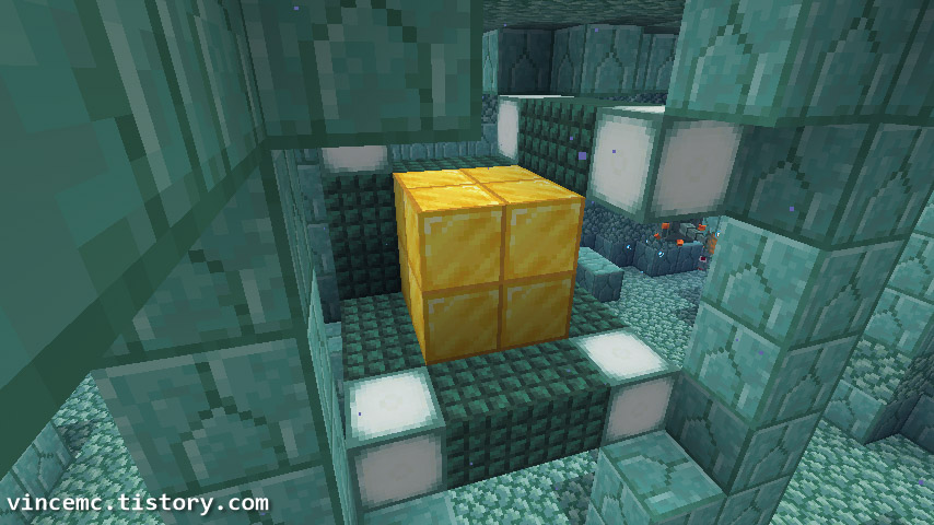 심해 유적 중앙 보물방에서 찾을 수 있는 금블록의 모습