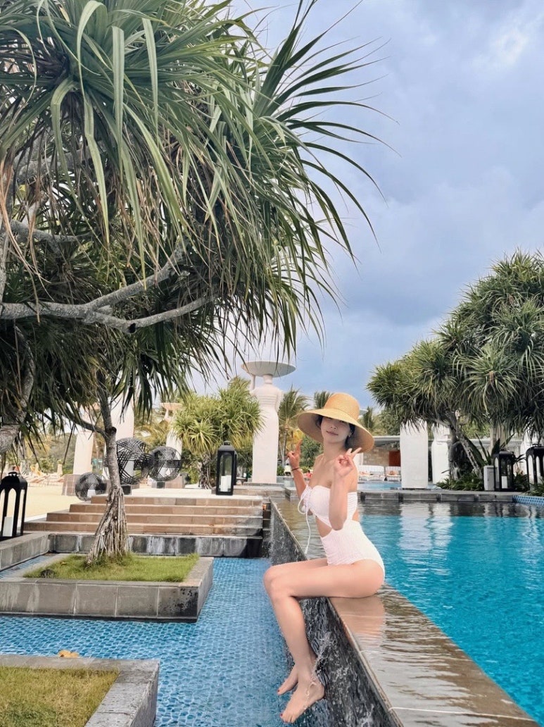 데이즈데이즈 SOONSOO HALTER ONEPIECE