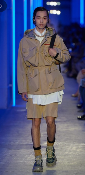 프라다 엠버서더의 저주?