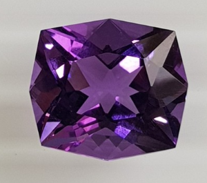 2월 탄생석: 자수정