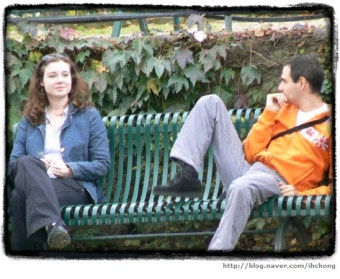 영화 《Before Sunset (2004)》 – 9년 만의 재회, 그 속에 깃든 사랑과 시간