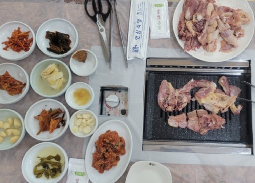 동네한바퀴-영암-토종-닭구이-닭육회