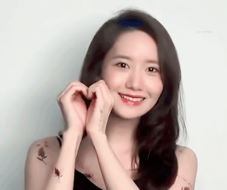 윤아 화보 촬영 비하인드: 고급스러움의 결정체