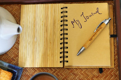 과거 일기 다시 읽기 — 나를 돌아보는 리라이팅 아카이빙