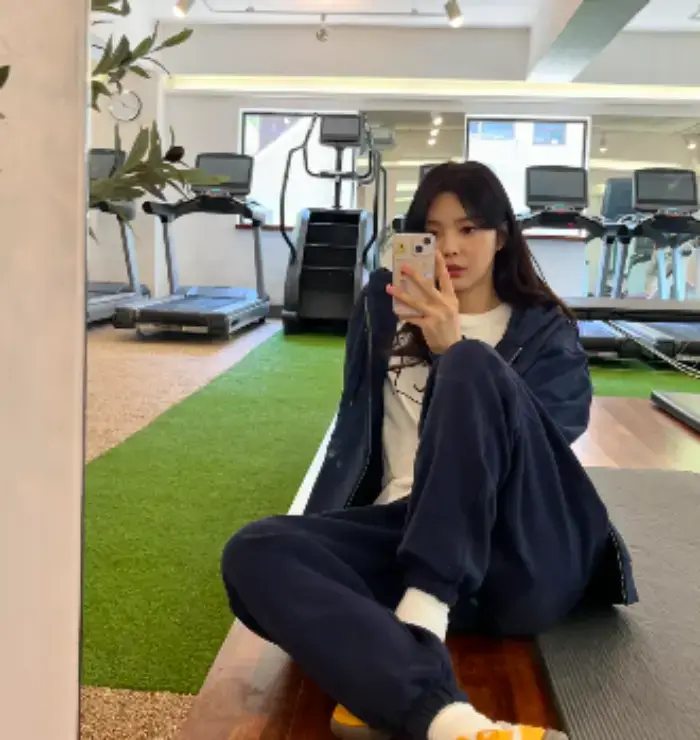 배우-엄현경-사진