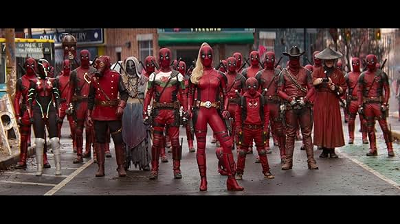 다양한 버전의 데드풀들이 거리 위에 집결한 장면, 멀티버스 캐릭터 총출동
