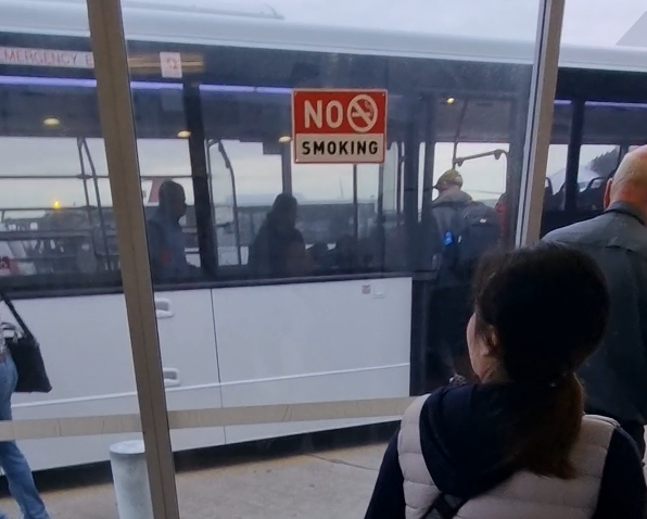 콴타스 셔틀버스