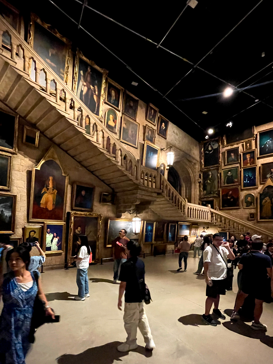 워너 브라더스 해리포터 스튜디오 - 움직이는 계단 (Marble Staircase)