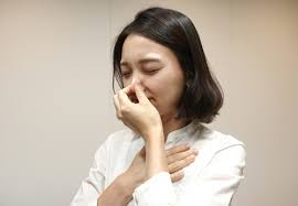 딸꾹질 멈추는 방법